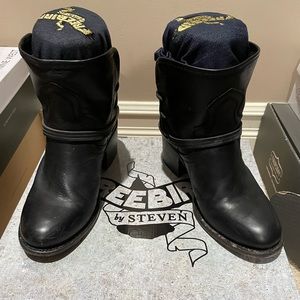 Freebird by Steve Madden. Cute ankle boots, worn only a few times.
